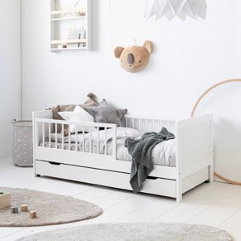 Toddler bed VS. Junior bed: What to choose?