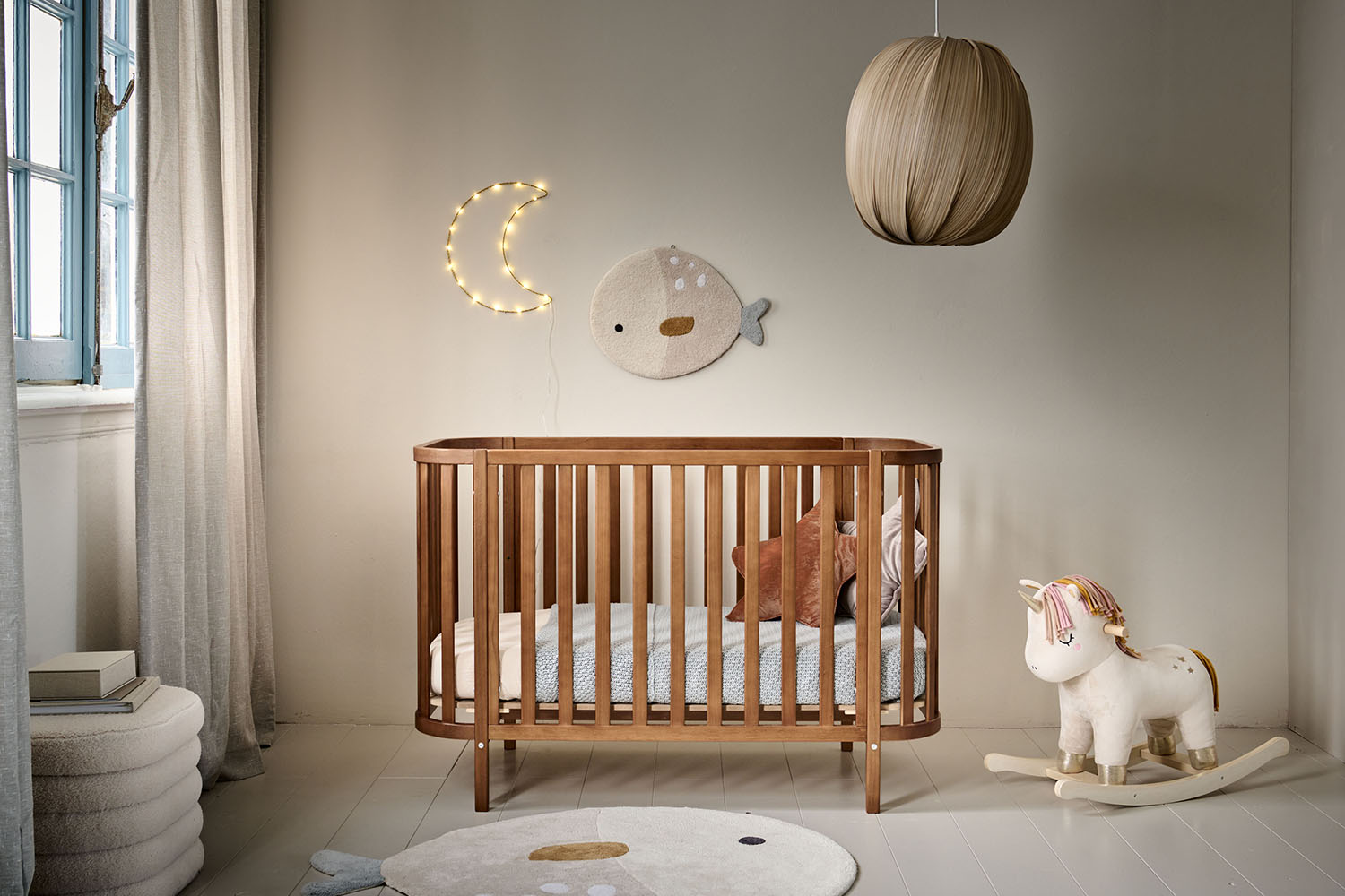 Oval crib «COCOON»➜ with round design ☆ Petite Amélie ✓
