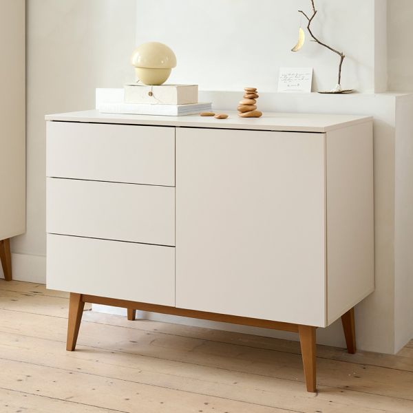 Beige chest of drawers for the nursery room in a calming style from Petite Amélie