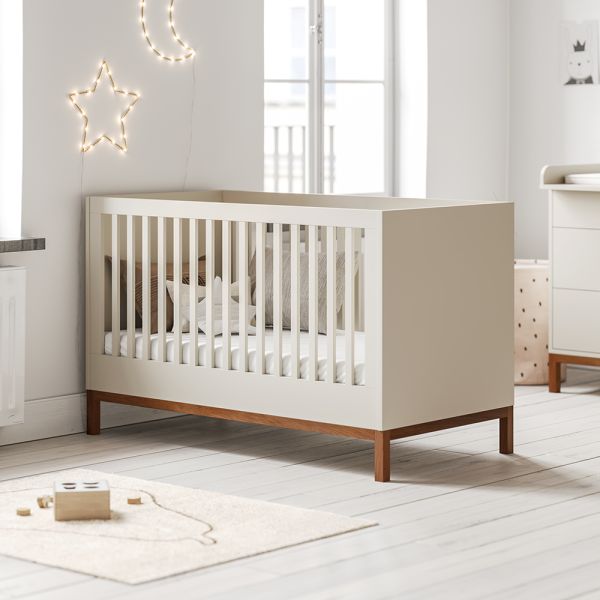Cot bed that converts to a toddler bed 70x140cm from wood in oatmeal from Petite Amélie