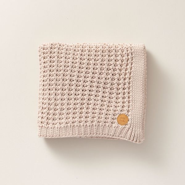 knitted_dusty_pink_80x100_baby_blanket_petite_amelie