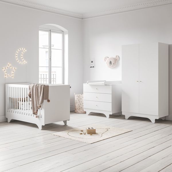 Nursery furniture set white wood 