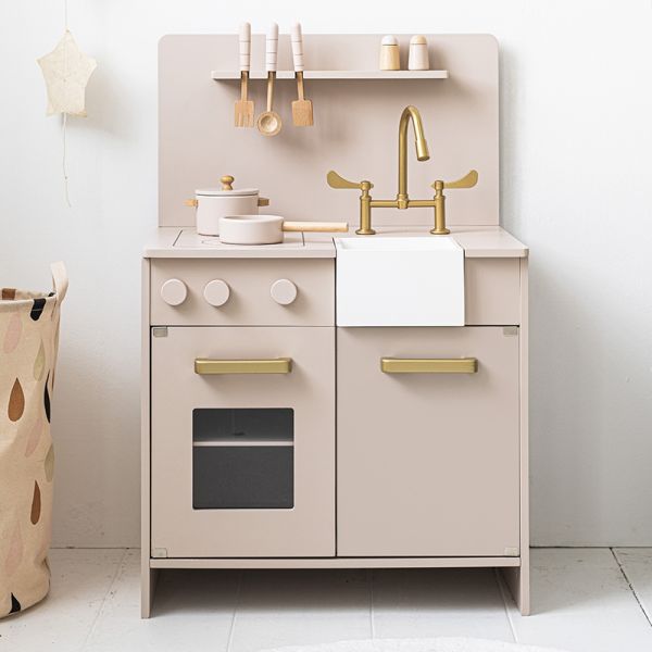 pink toy kitchen for children from Petite Amélie