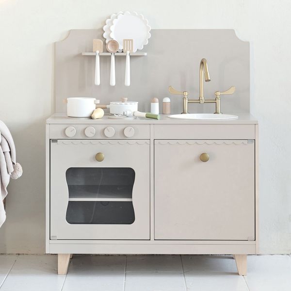 play kitchen sorbier wood from Petite Amélie taupe