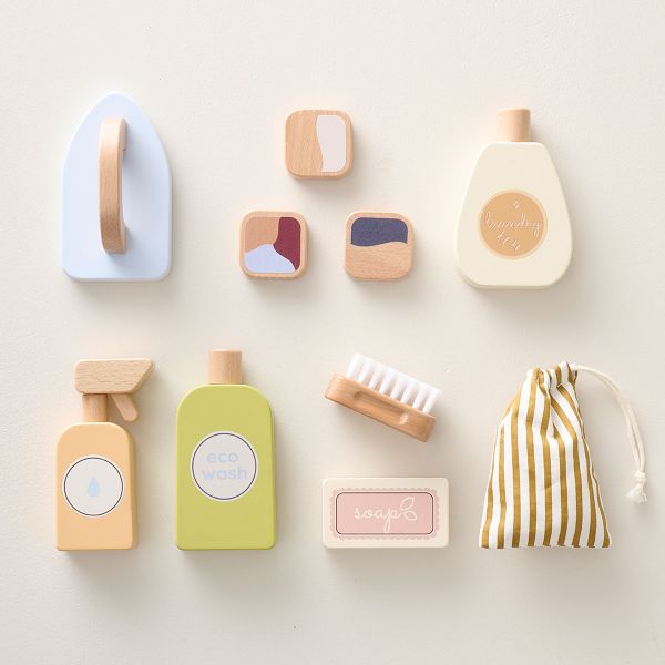 wooden-toy-cleaning-set-beige-petite-amelie
