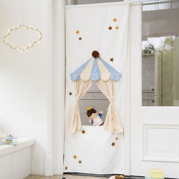 Childrens puppet theatre for door frame «Légende»
