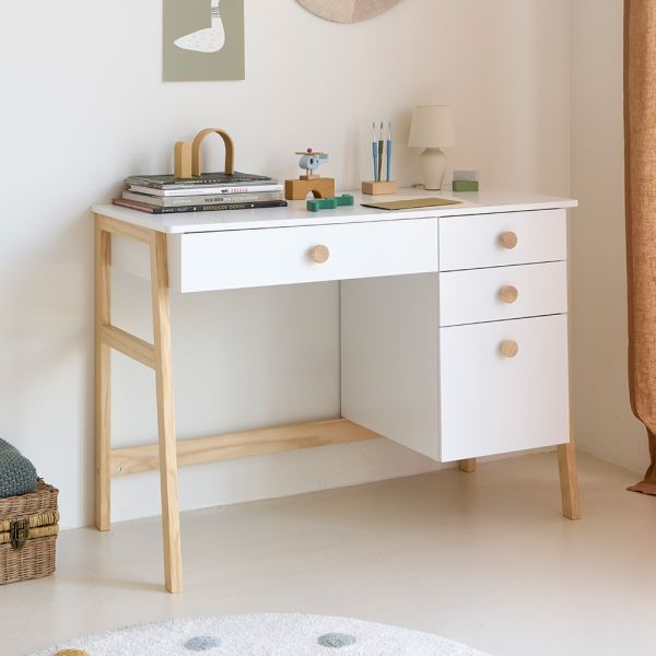 White desk with four drawers made of wood from the Cerise collection from Petite Amélie