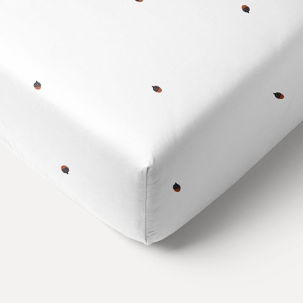 white acorn printed fitted sheet 60x120cm petite amelie