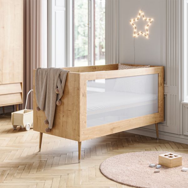 Wooden cot made from natural wood in the Bosque collection from Petite Amélie