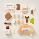 Kids vanity set and beauty accessories «Le vanity d'Amélie»