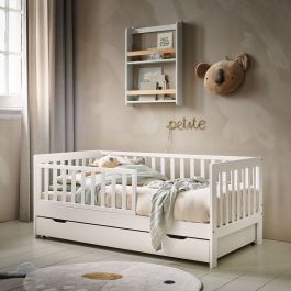 White childrens bed top