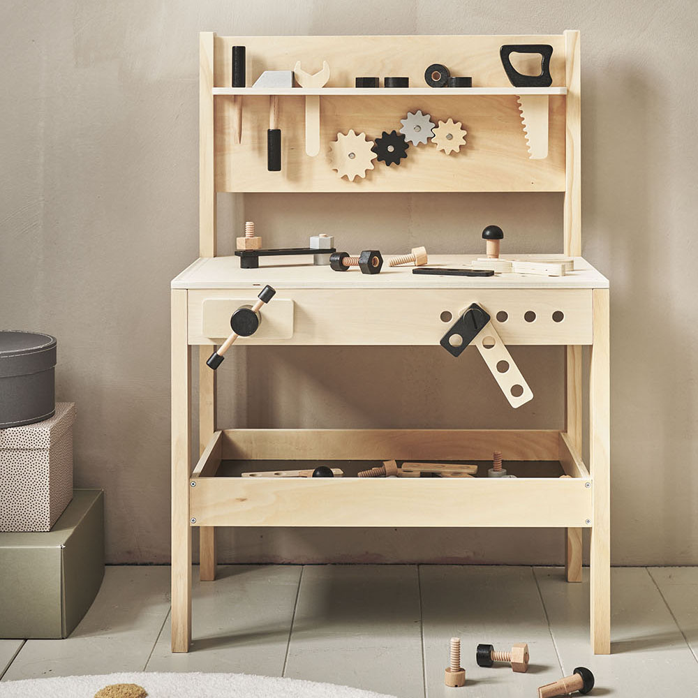 Workbench | Natural wood look with black detail
