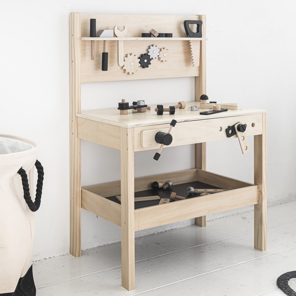  Workbench | Natural wood look with black detail