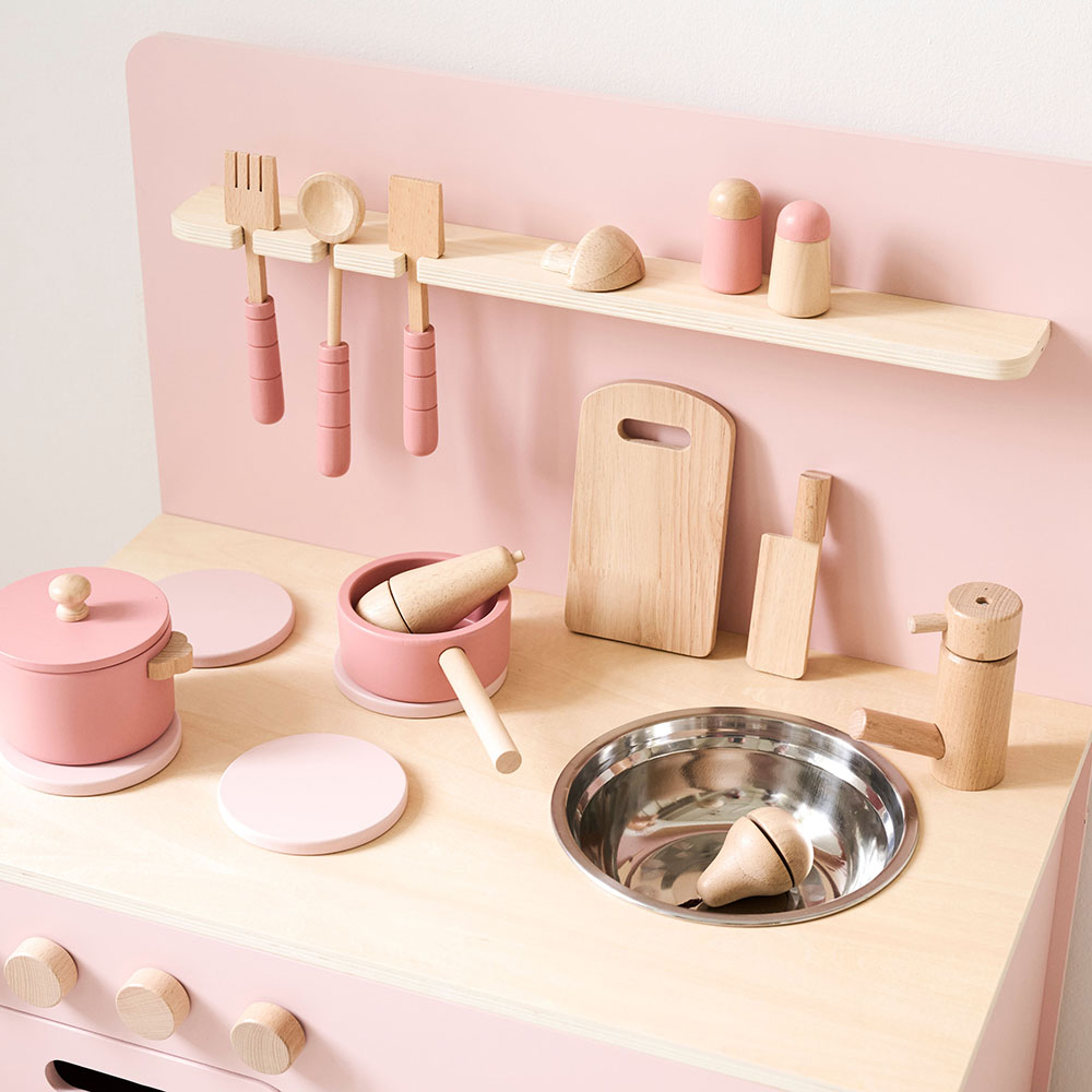 Pink wooden toy kitchen| incl 13-piece set ✔️ Petite Amélie