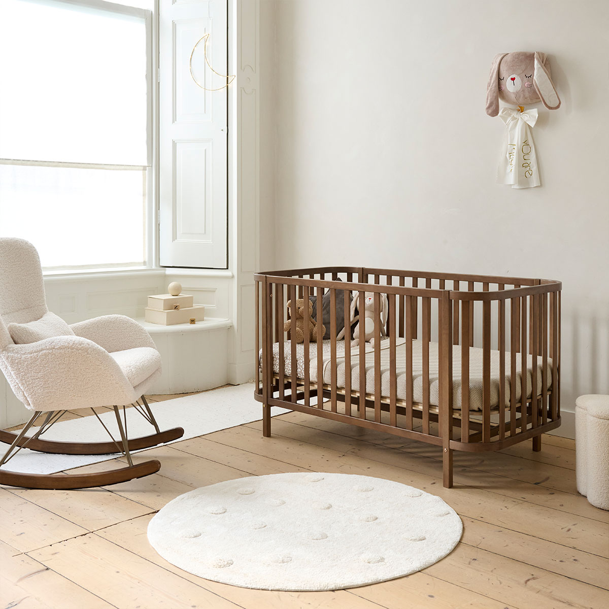 Convertible cot bed oval «Cocoon» | 70 x 140 cm | Cocoa