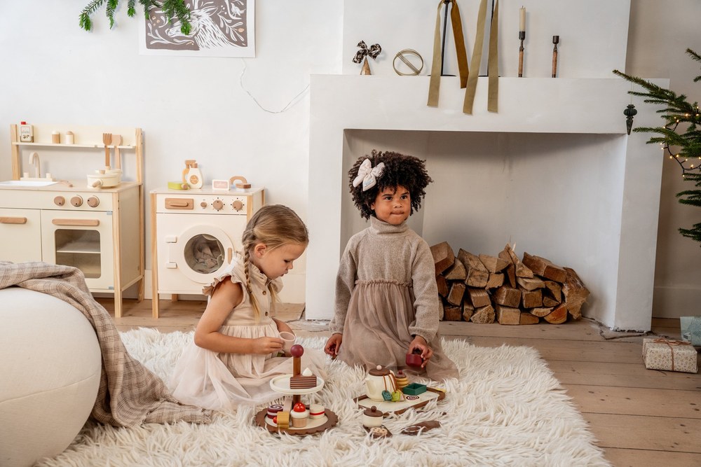 Wooden play cake and vegetables, gifts under £25