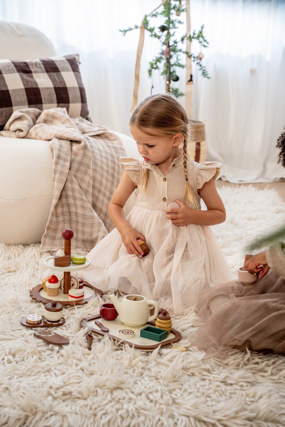 Pretend play toys